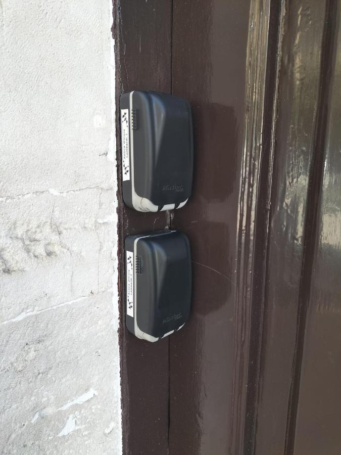 Antica Dimora Lombardi 2 Apartment Bari Exterior photo