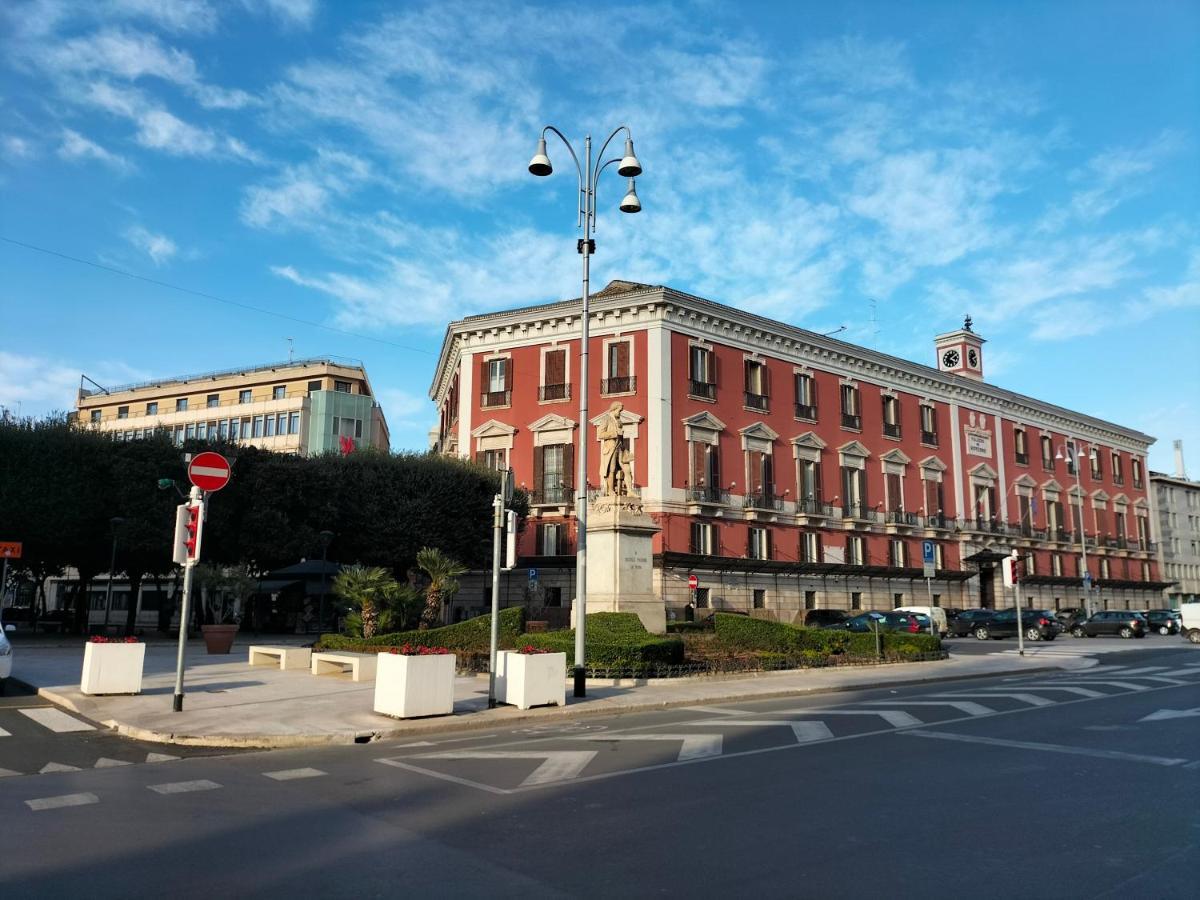 Antica Dimora Lombardi 2 Apartment Bari Exterior photo